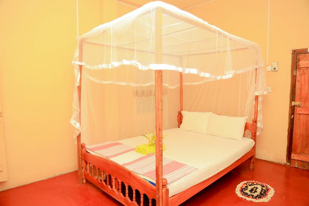 自然小屋住宿加早餐旅馆 Kanattegoda 外观 照片